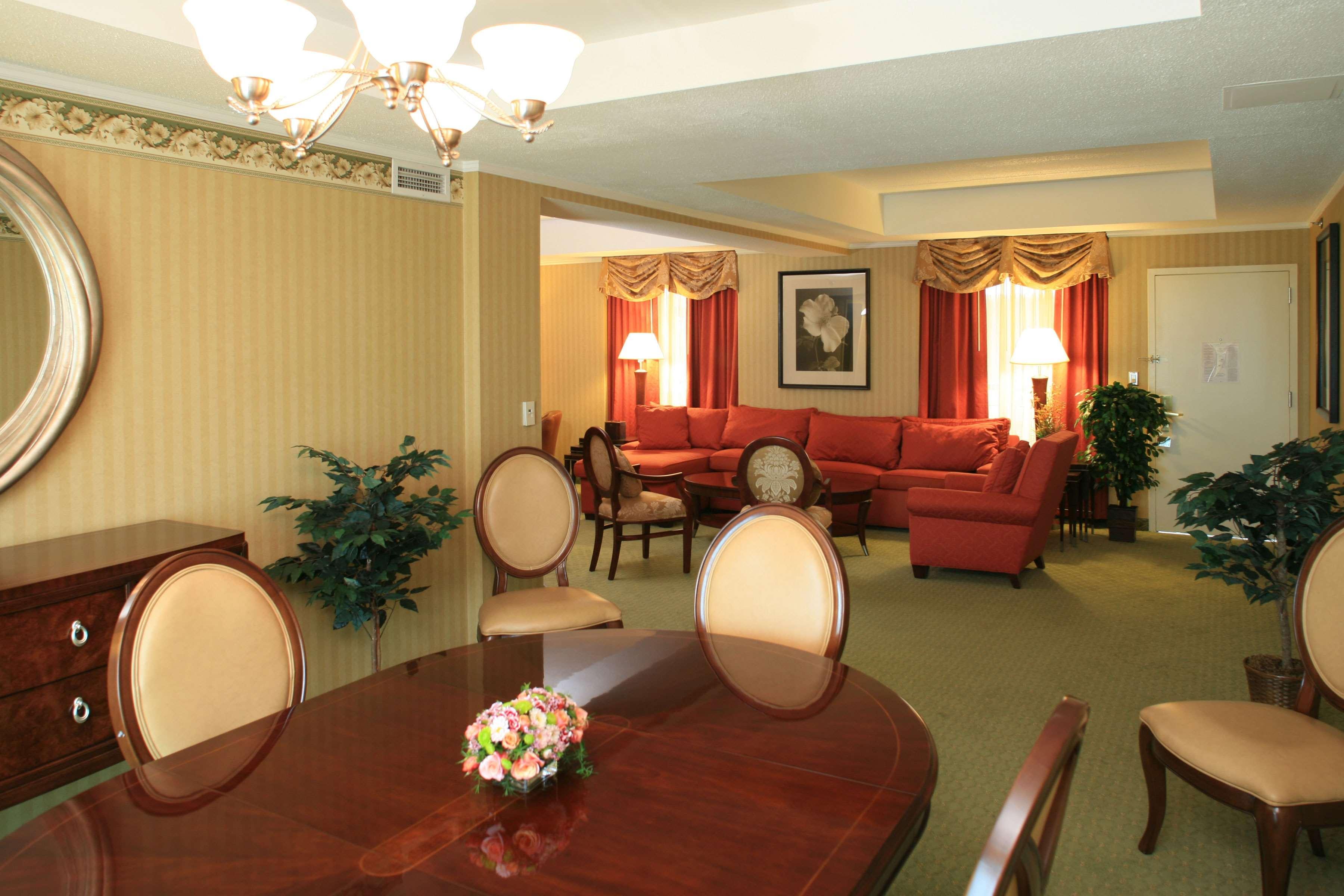 Doubletree By Hilton Philadelphia West 4*